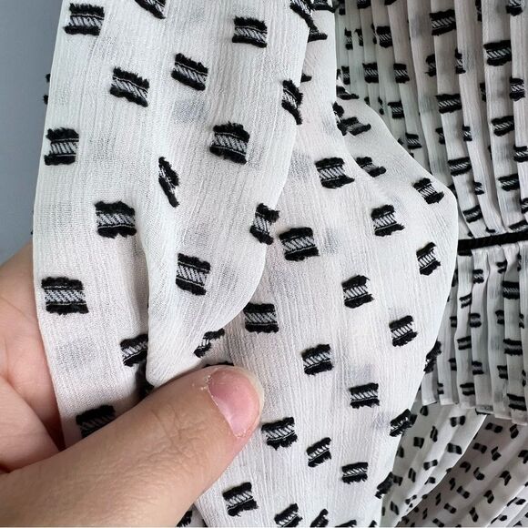 Sz M Chelsea & Violet White& Black Dress $79 MSRP - Picture 13 of 17